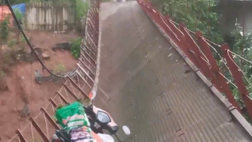 Cầu treo Tả Ngảo bị sự cố, may mắn không có thương vong